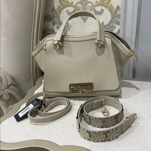 Zac Posen Beige Designer Women's Handbag